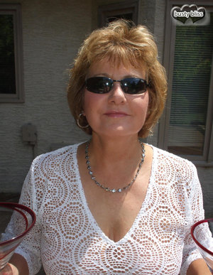 18 year old female boxer Sabrina Blond covers up her naked tits